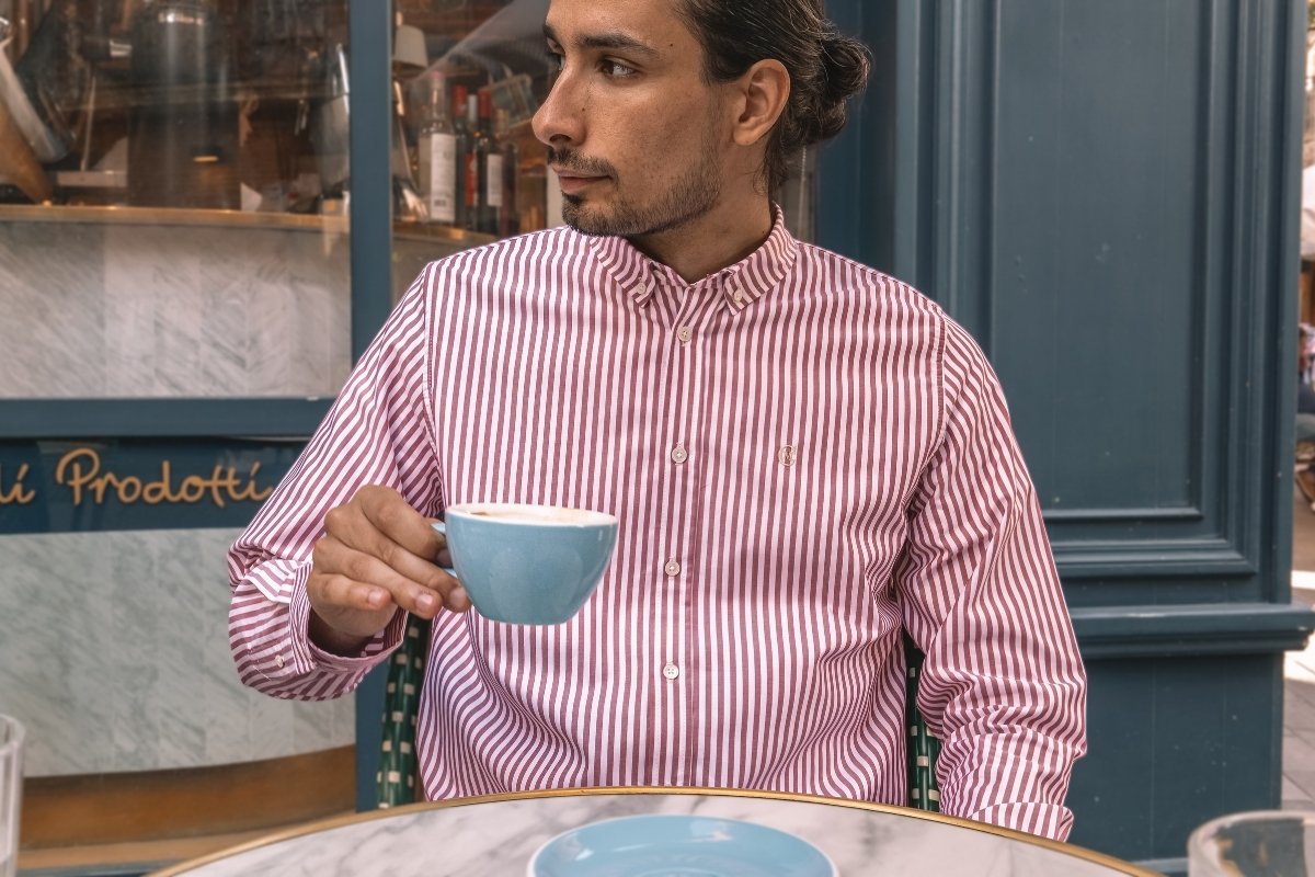 Homme en chemise Maison Carrillo à rayures roses