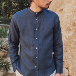 Chemise en lin bleue col officier